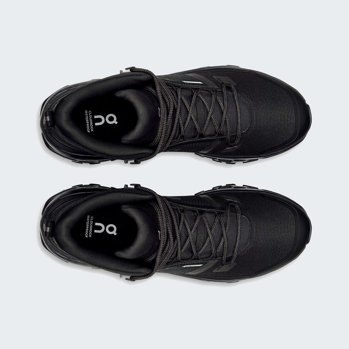 Black/black